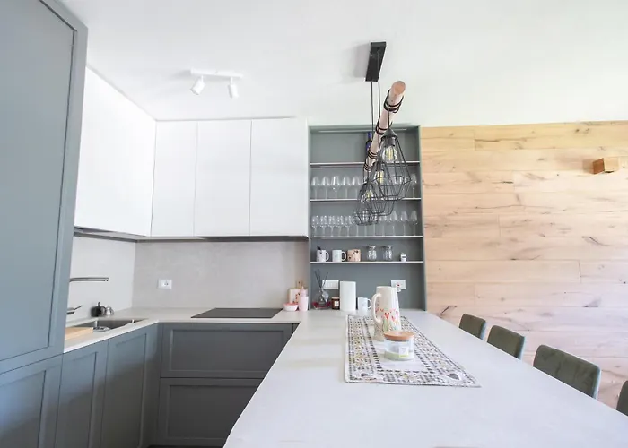 Apartman Ruoibes 17 *